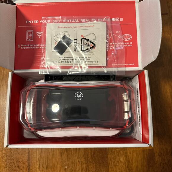 View Master Virtual Reality Starter Pack with Space - Picture 4 of 5